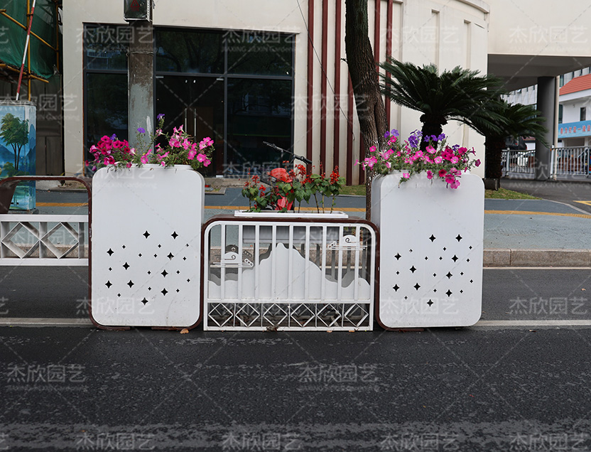 不銹鋼花箱道路隔離花箱浙江案例